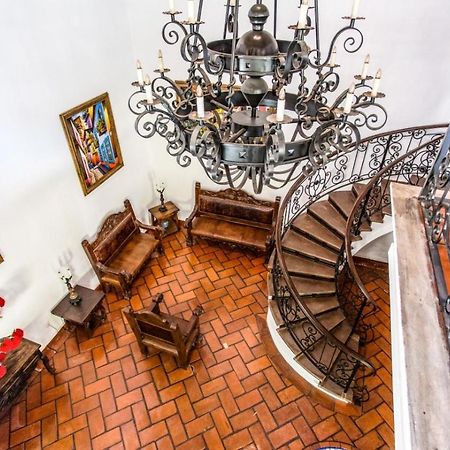 Caroline Bella Bed & Breakfast Ajijic Exterior photo